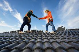 Best Roof Leak Repair  in Sheboygan Falls, WI